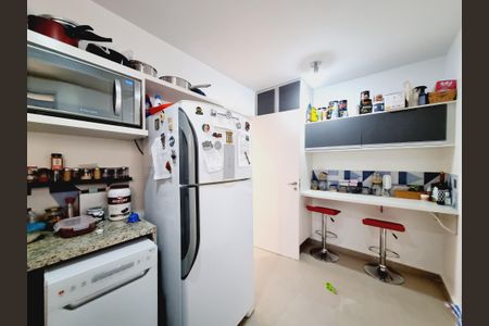 Apartamento à venda com 95m², 3 quartos e 2 vagasCozinha - Armários