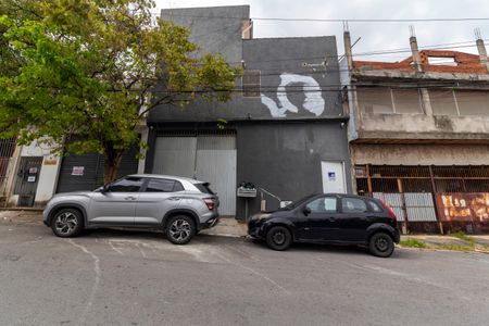 Casa para alugar com 16m², 1 quarto e sem vaga Casa para alugar com 16m², 1 quarto e sem vagaFachada