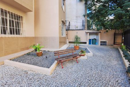 Apartamento à venda com 55m², 2 quartos e sem vagaÁrea comum
