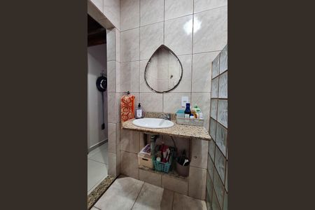 Apartamento à venda com 55m², 2 quartos e sem vagaBanheiro