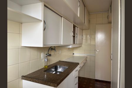 Apartamento à venda com 77m², 2 quartos e 1 vagaCozinha