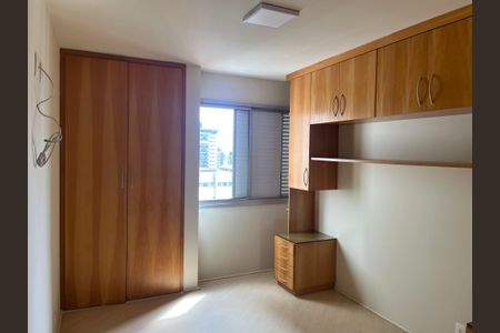 Apartamento à venda com 77m², 2 quartos e 1 vagaQuarto 2