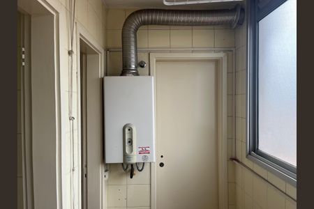 Apartamento à venda com 77m², 2 quartos e 1 vagaÁrea de Serviço