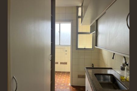 Apartamento à venda com 77m², 2 quartos e 1 vagaCozinha