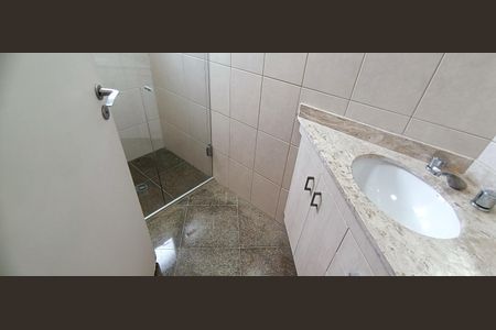 Apartamento para alugar com 200m², 5 quartos e 4 vagas Apartamento para alugar com 200m², 5 quartos e 4 vagasBanheiro da Suíte 2