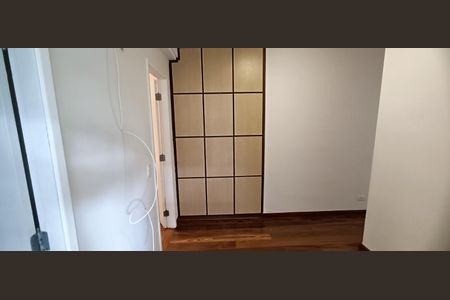 Apartamento para alugar com 200m², 5 quartos e 4 vagas Apartamento para alugar com 200m², 5 quartos e 4 vagasHall