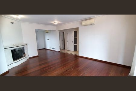 Apartamento para alugar com 200m², 5 quartos e 4 vagas Apartamento para alugar com 200m², 5 quartos e 4 vagasSala