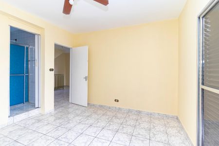 Casa para alugar com 55m², 2 quartos e 1 vaga Suíte
