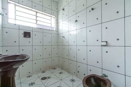 Casa à venda com 100m², 2 quartos e 1 vaga Casa à venda com 100m², 2 quartos e 1 vagaBanheiro