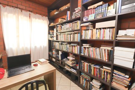 Casa de condomínio à venda com 771m², 3 quartos e 15 vagasEscritório