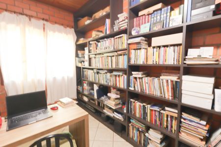 Casa de condomínio à venda com 771m², 3 quartos e 15 vagasEscritório