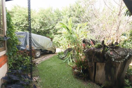 Casa de condomínio à venda com 771m², 3 quartos e 15 vagasQuintal