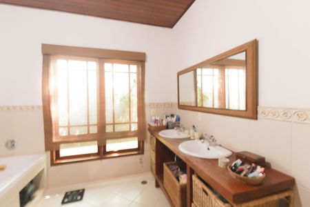 Casa de condomínio à venda com 771m², 3 quartos e 15 vagasBanheiro 2