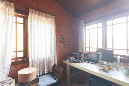 Casa de condomínio à venda com 771m², 3 quartos e 15 vagasEscritório