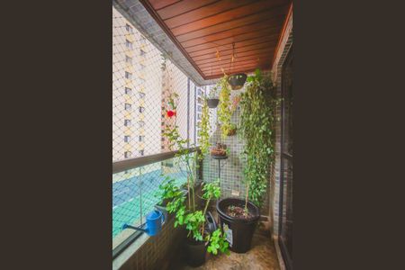 Apartamento à venda com 146m², 3 quartos e 2 vagasVaranda