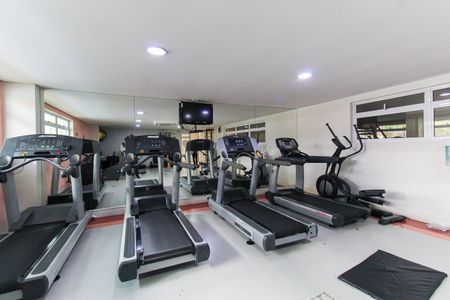 Apartamento à venda com 97m², 3 quartos e 2 vagasÁrea comum - Academia