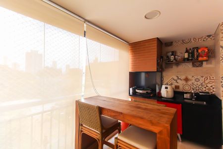Apartamento à venda com 97m², 3 quartos e 2 vagasVaranda
