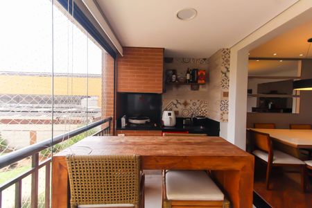 Apartamento à venda com 97m², 3 quartos e 2 vagasVaranda