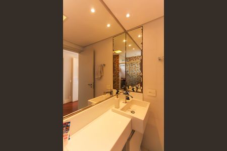 Apartamento à venda com 97m², 3 quartos e 2 vagasBanheiro da Suíte 2