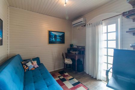 Sala de casa à venda com 3 quartos, 250m² em Cristal, Porto Alegre