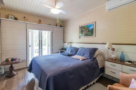 Casa à venda com 250m², 3 quartos e 4 vagasSuíte