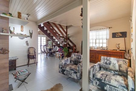 Casa à venda com 250m², 3 quartos e 4 vagasSala