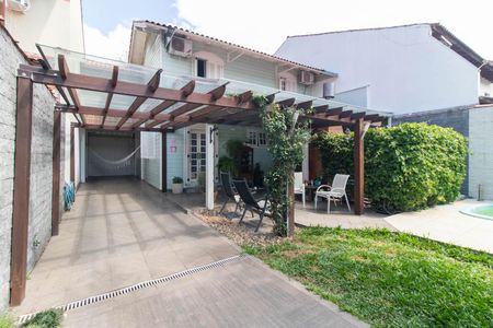 Casa à venda com 250m², 3 quartos e 4 vagasÁrea comum