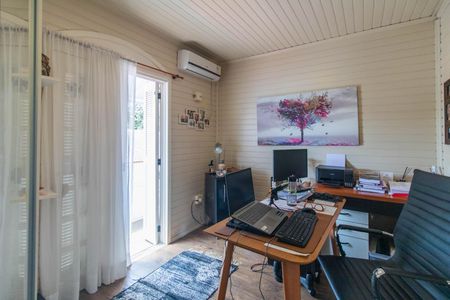 Casa à venda com 250m², 3 quartos e 4 vagasQuarto