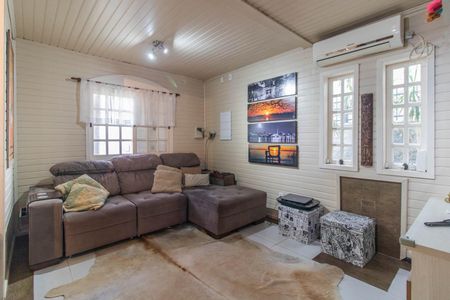 Sala de casa à venda com 3 quartos, 250m² em Cristal, Porto Alegre