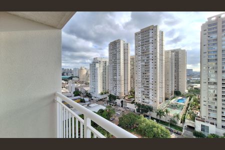 Apartamento à venda com 27m², 1 quarto e sem vaga Apartamento à venda com 27m², 1 quarto e sem vagaVaranda