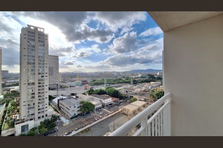 Apartamento à venda com 27m², 1 quarto e sem vaga Apartamento à venda com 27m², 1 quarto e sem vagaVaranda