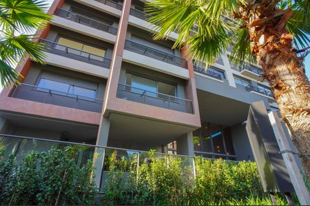 Apartamento à venda com 25m², 1 quarto e 1 vaga Apartamento à venda com 25m², 1 quarto e 1 vagaFachada e Portaria