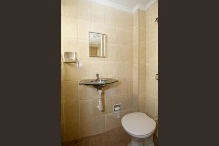 Apartamento à venda com 64m², 2 quartos e 1 vaga Apartamento à venda com 64m², 2 quartos e 1 vagaBanheiro de Serviço