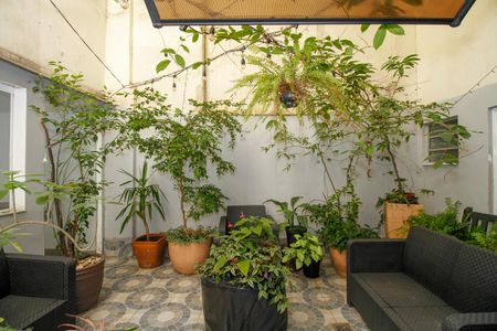 Apartamento à venda com 64m², 2 quartos e 1 vaga Apartamento à venda com 64m², 2 quartos e 1 vagaÁrea Comum - Jardim de Inverno