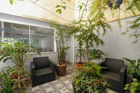 Apartamento à venda com 64m², 2 quartos e 1 vaga Apartamento à venda com 64m², 2 quartos e 1 vagaÁrea Comum - Jardim de Inverno