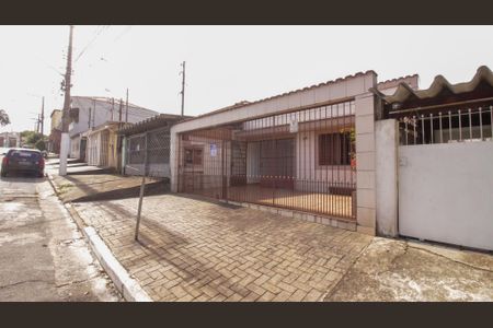 Casa à venda com 250m², 3 quartos e 4 vagasFachada e Placa