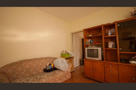 Casa à venda com 250m², 3 quartos e 4 vagasCasa 1 - Sala