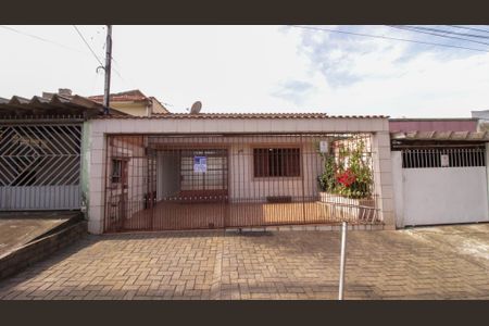 Casa à venda com 250m², 3 quartos e 4 vagasFachada e Placa