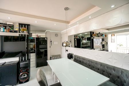 Apartamento à venda com 52m², 2 quartos e 1 vagaSala