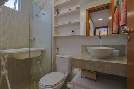 Apartamento à venda com 68m², 3 quartos e 2 vagas Apartamento à venda com 68m², 3 quartos e 2 vagasBanheiro