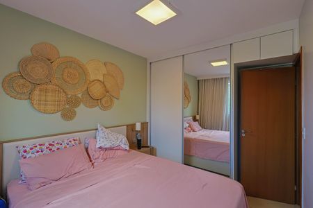 Apartamento à venda com 68m², 3 quartos e 2 vagas Apartamento à venda com 68m², 3 quartos e 2 vagasSuíte