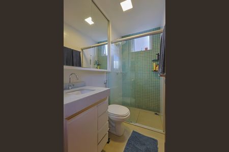 Apartamento à venda com 68m², 3 quartos e 2 vagas Apartamento à venda com 68m², 3 quartos e 2 vagasBanheiro da Suíte