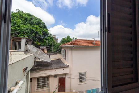 Casa à venda com 194m², 4 quartos e 2 vagas Casa à venda com 194m², 4 quartos e 2 vagasVista da Janela da Suite 3