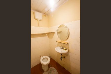 Casa à venda com 140m², 3 quartos e 2 vagasBanheiro de Serviço