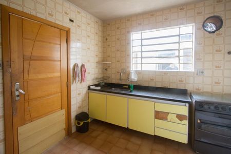Casa à venda com 140m², 3 quartos e 2 vagasCozinha