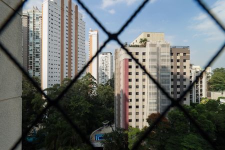 Apartamento à venda com 125m², 2 quartos e 2 vagasVista da Suíte 1