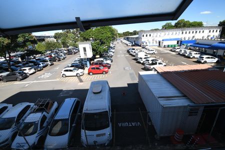 Apartamento à venda com 91m², 3 quartos e 1 vagaÁrea de Serviço Vista