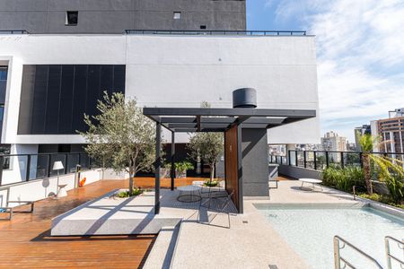 Studio à venda com 25m², 1 quarto e sem vagaÁrea comum - Piscina