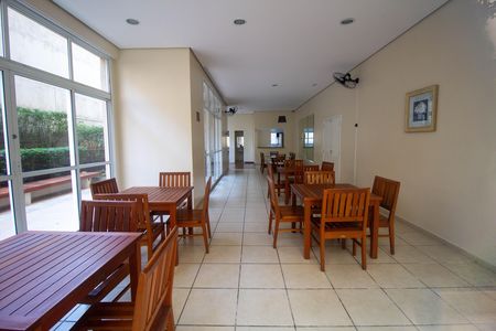 Apartamento à venda com 66m², 2 quartos e 1 vaga Apartamento à venda com 66m², 2 quartos e 1 vagaÁrea comum - Salão de Festas