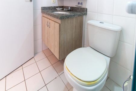 Apartamento à venda com 66m², 2 quartos e 1 vaga Apartamento à venda com 66m², 2 quartos e 1 vagaBanheiro